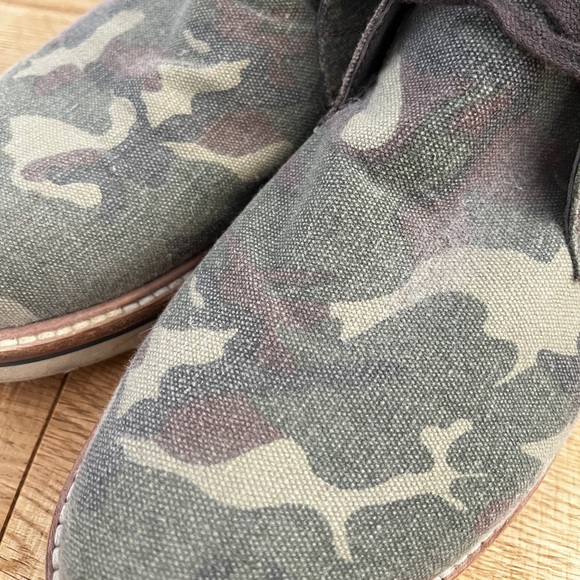 All Saints Men’s Camouflage Chukka Boots - Picture 4 of 8